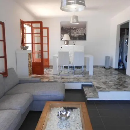 فيلة Casa Mas Ros 6 *