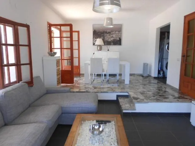 Villa Casa Mas Ros 6 *